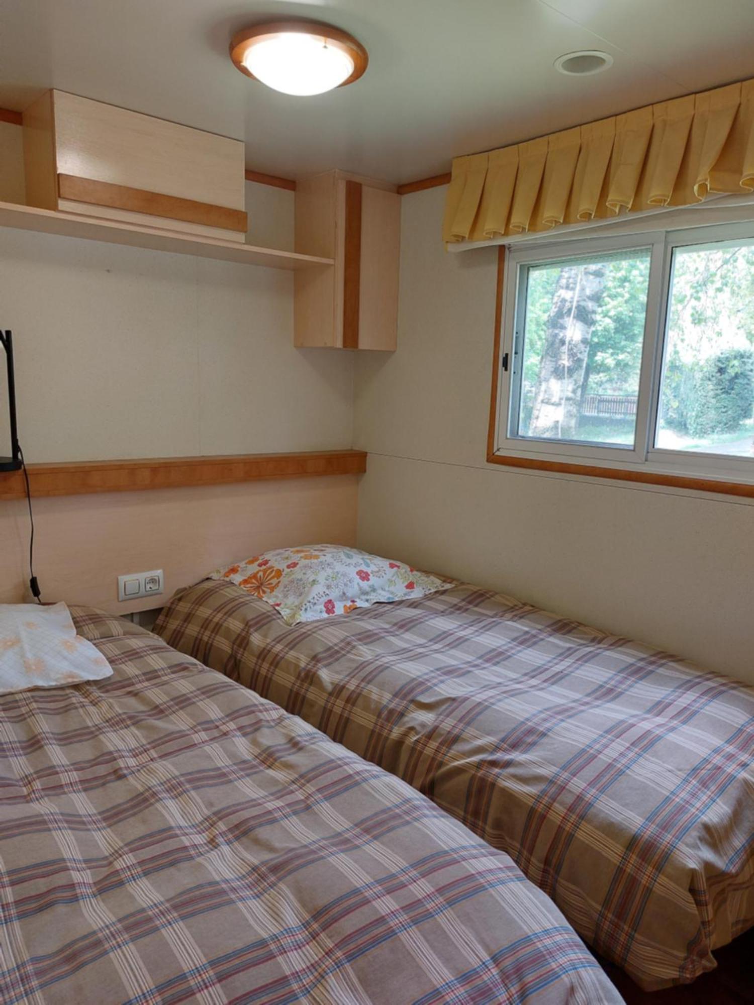 Camping L'Enclave Mobil-Home Estavar 외부 사진